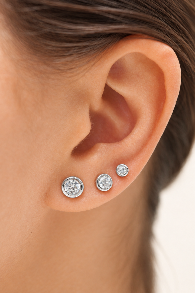 Nova Bezel Studs