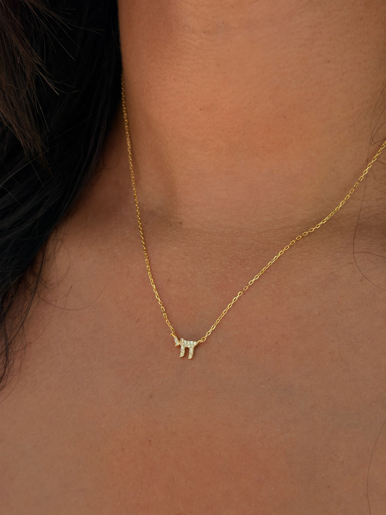 Tiny Chai Necklace - Crytals