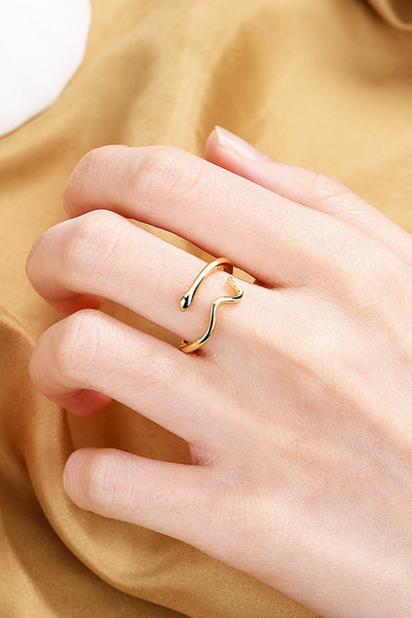 Dainty Snake Ring