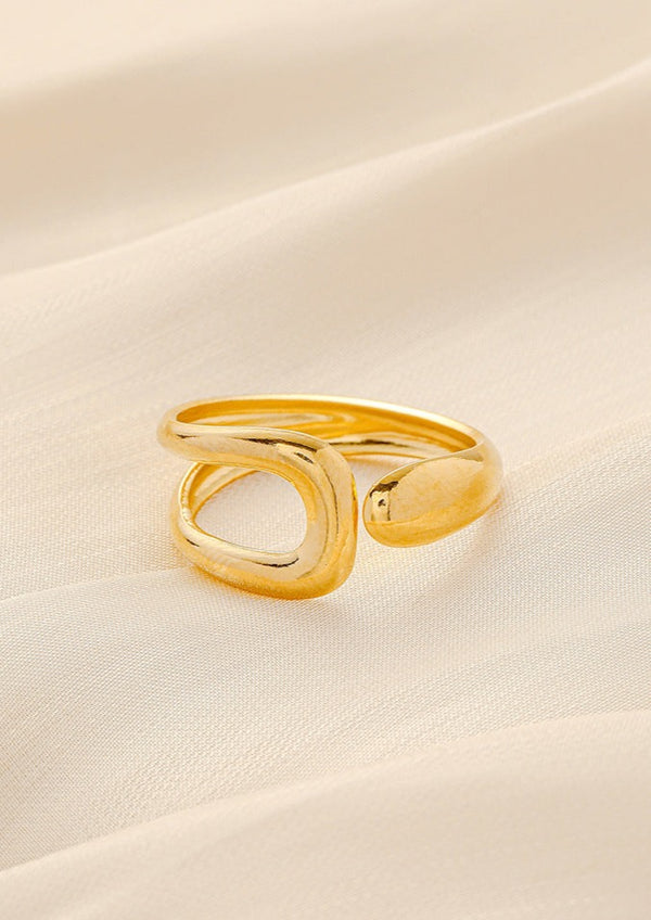 Elegance Ring